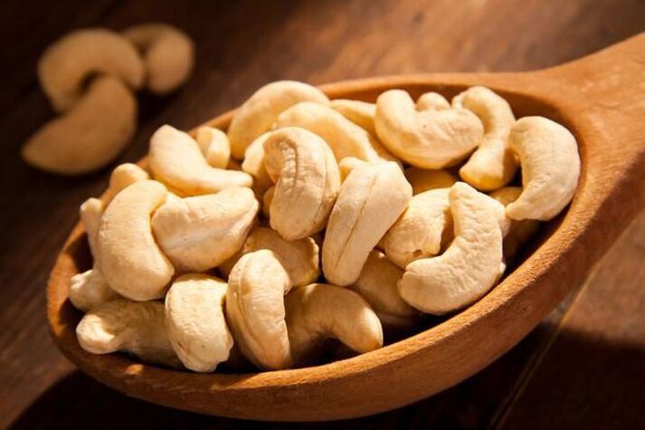 Cashew Increases Testosterone Levels Due To High Zinc Content